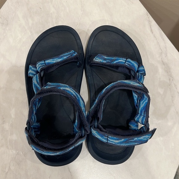 🔥Teva Kids Unisez Blue Strappy Sandals🔥 - Picture 2 of 5